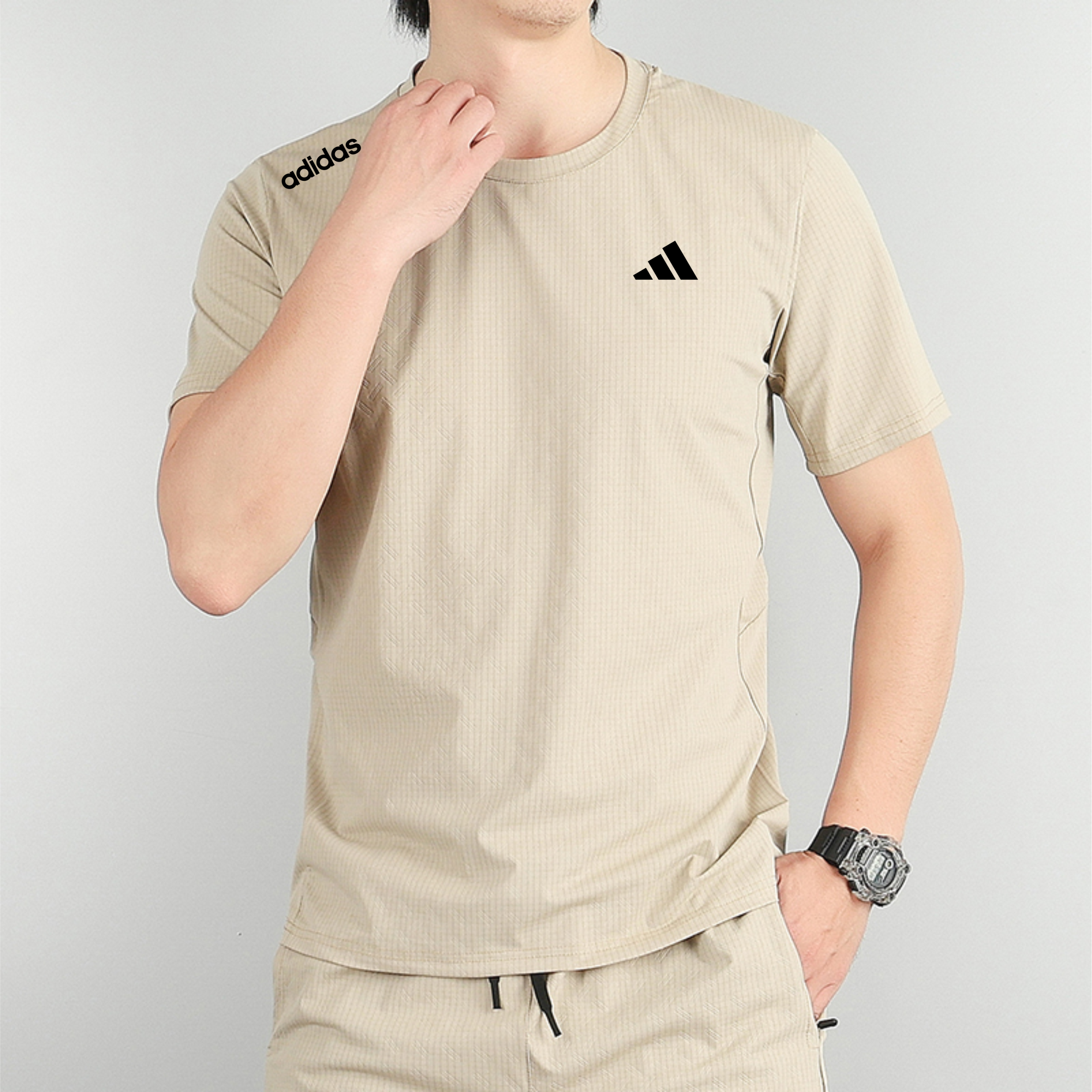 T-Shirt Adidas – Beige