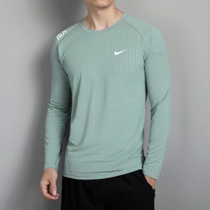 T-Shirt Nike Manches Longues – Vert Céladon/Run